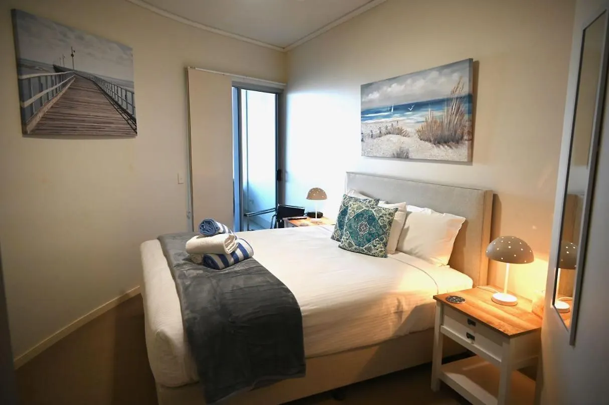 Waves Maroochy River 마루치도르 아파트호텔